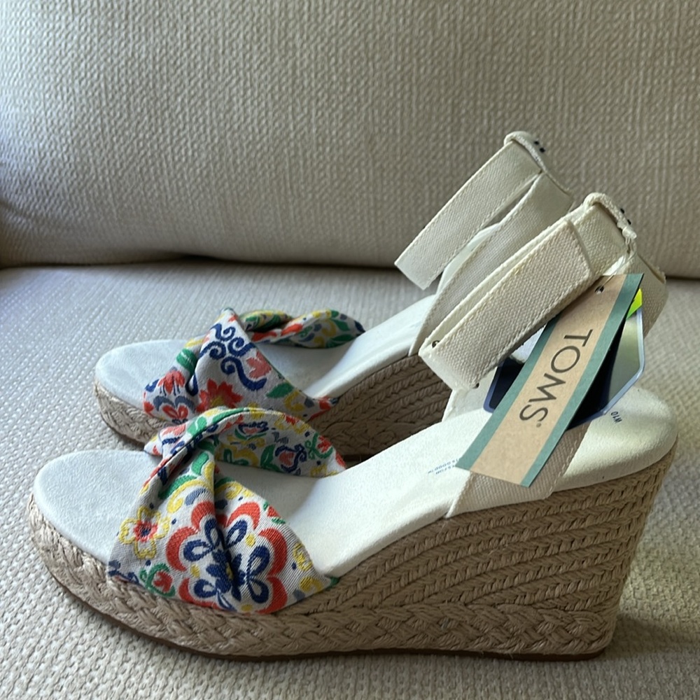 TOMS Marisela Wedge Sandal - Picture 8 of 9